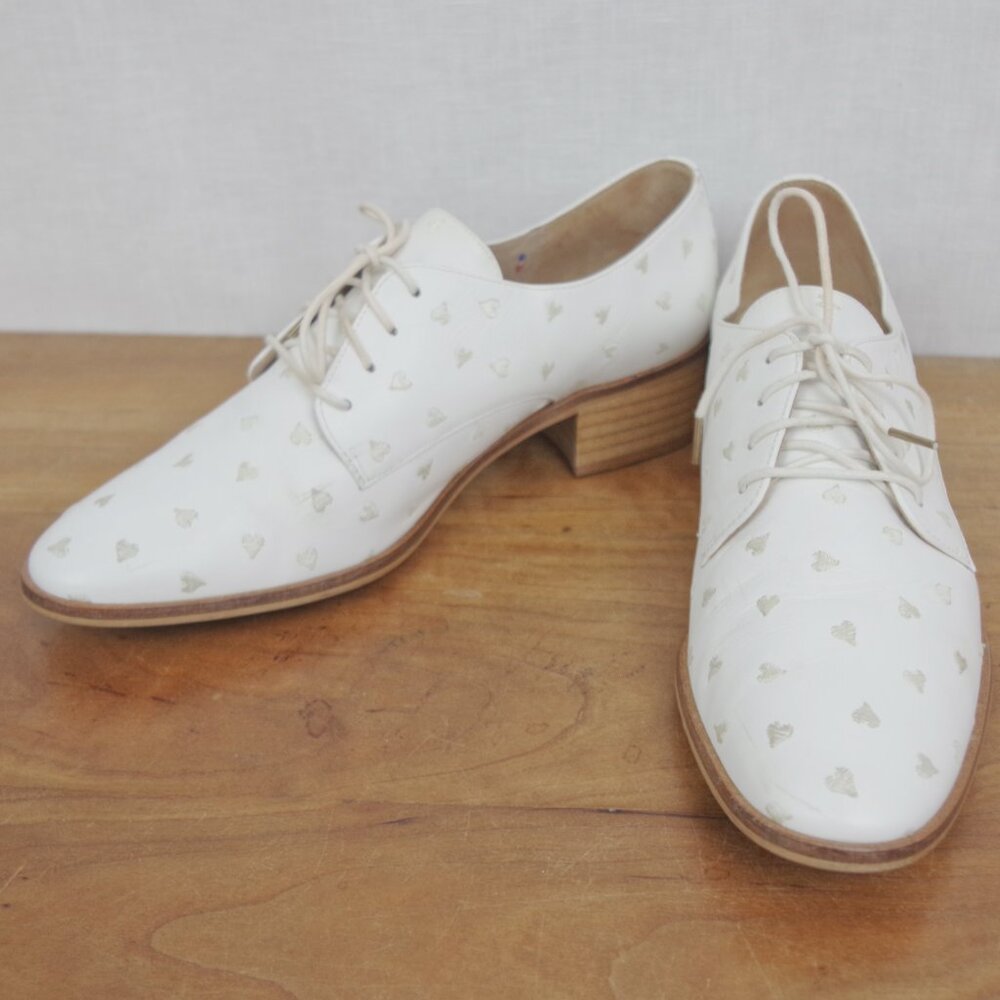 Bocage French Made White Leather Heart Embroidered Derby ShoesSize 39
